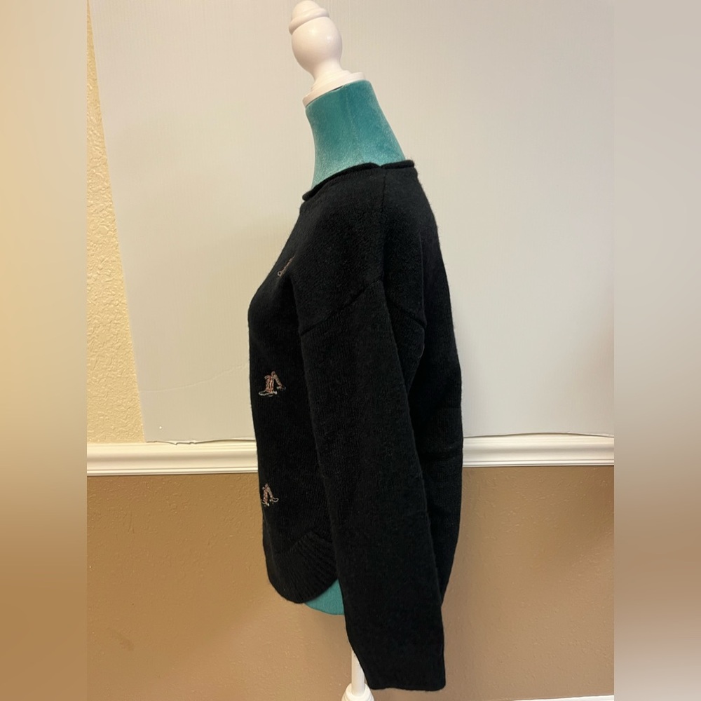 Ariat Women’s All Boots Sweatshirt Size XS Embroidered Western-Inspired Pullover - Picture 3 of 6